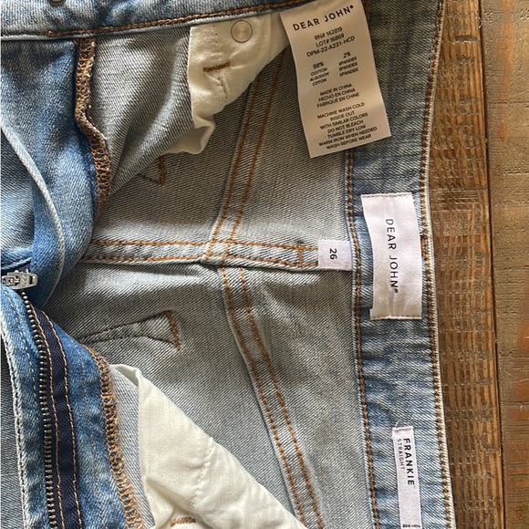 Dear John Frankie jeans- worn once. Mid rise and very comfy!!! - Picture 2 of 4